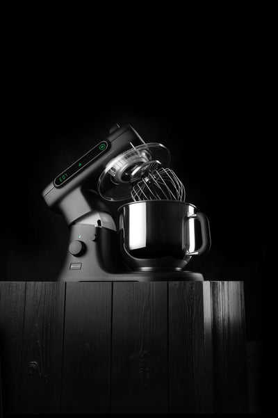 Hendi Planeermenger Blackbolt PRO Zwart 7L - Incl. RVS Garde, Spatel en Kneedhaak - Keukenmachine - 11 Snelheden - 800W