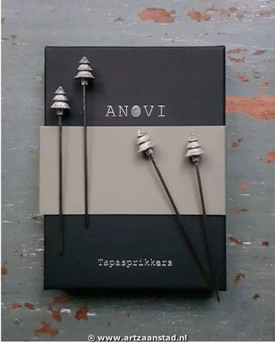 Anovi Tapasprikkers Kerstboom - Handgemaakt uit Zilvertin - 8 cm - Set van 4 in Luxe Geschenkdoos